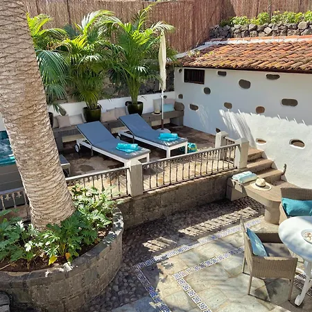 Casa Jarana, Private House With Jacuzzi Near The Sea 펜션 *