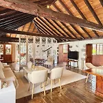 Casa Jarana, Private House With Jacuzzi Near The Sea Feriehus *