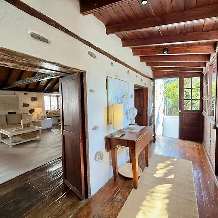 Сasa de vacaciones Casa Jarana, Private House With Jacuzzi Near The Sea Las Aguas