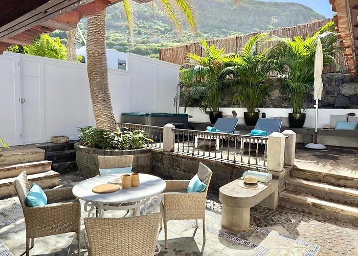 Casa Jarana, Private House With Jacuzzi Near The Sea Prázdninový dům