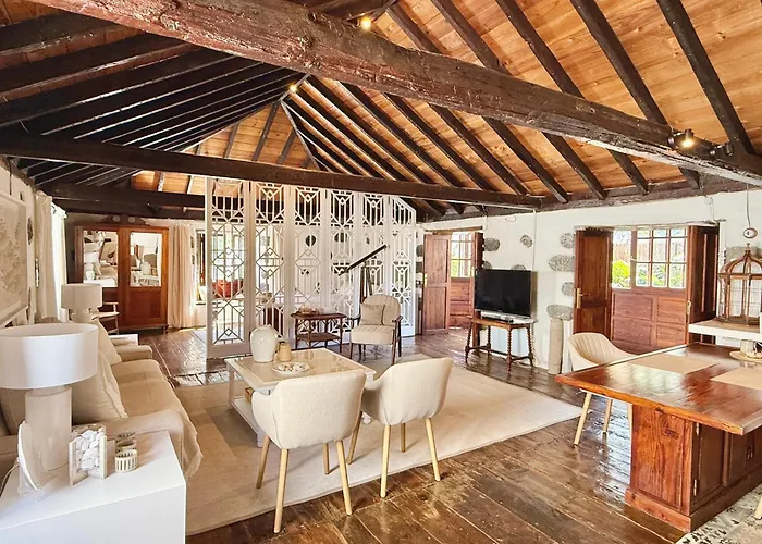 Casa Jarana, Private House With Jacuzzi Near The Sea Prázdninový dům *